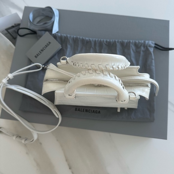 Balenciaga White Croc-Embossed Women's Bag - Picture 5 of 13